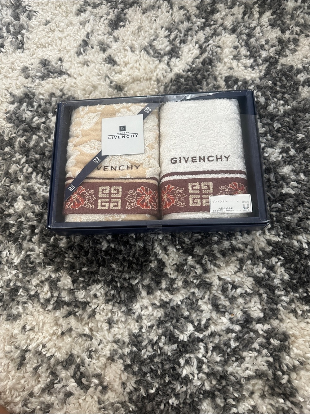 Givenchy Women's Decorative Towel Set - Cream & Beige